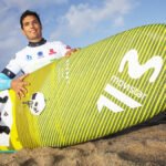 El tricampeón del mundo de windsurf de olas Víctor Fernández se une al equipo Movistar
